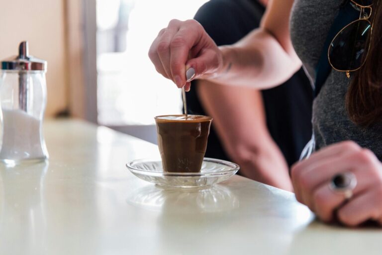 Remuez votre caffé